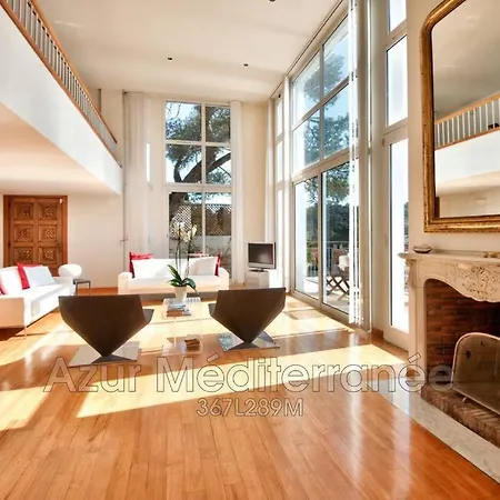 Cap-Ferrat Waterfront Villa-Private Sea Access Villa