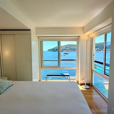 Cap-ferrat Waterfront Villa-private Sea Access Villa
