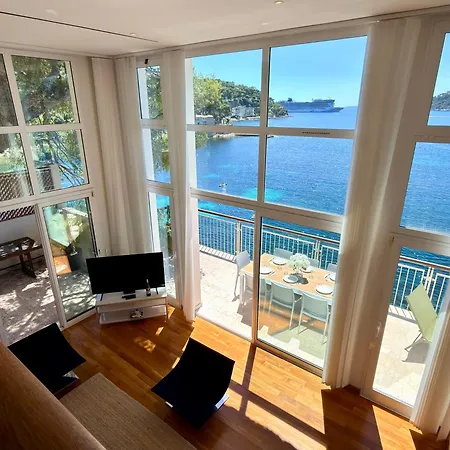 Cap-ferrat Waterfront Villa-private Sea Access Saint-Jean-Cap-Ferrat