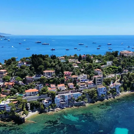 Cap-ferrat Waterfront Villa-private Sea Access Villa